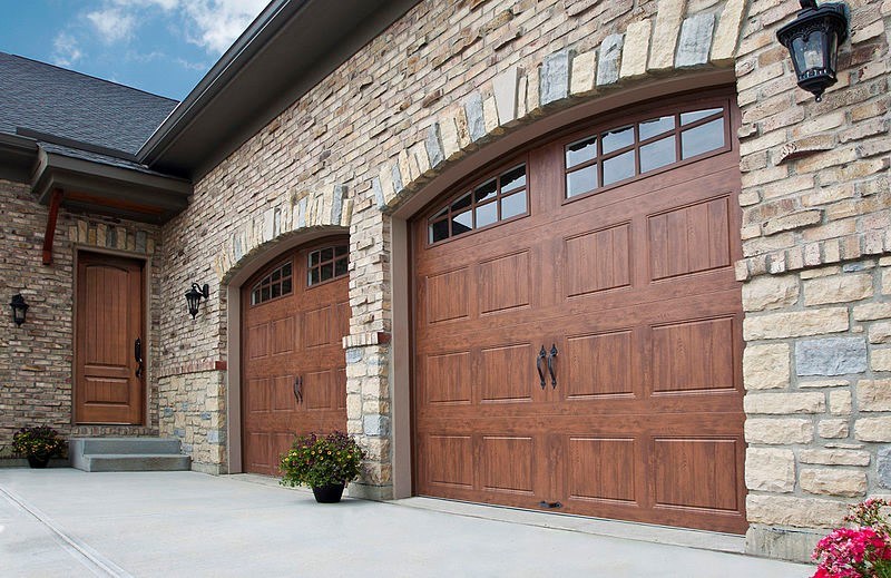 Choosing the right garage door for your home